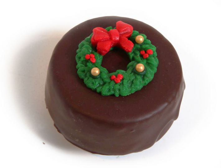 12 Weihnachts-Törtchen mit Kranz