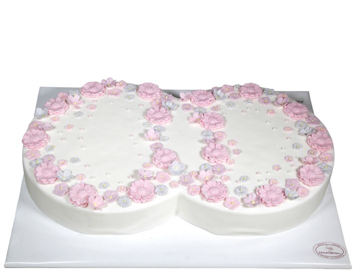 Blütentraum-Torte mit eleganter Verzierung