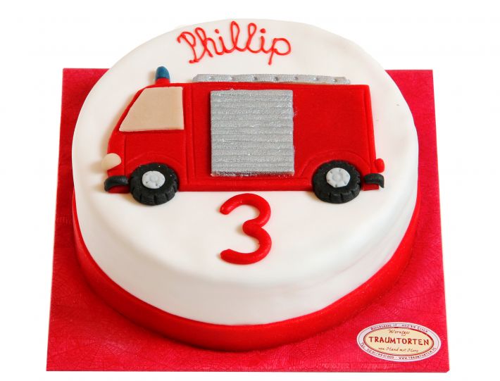 Kindertorte Feuerwehrauto mit detailreichem Fahrzeugmotiv spannend und lebendig gestaltet