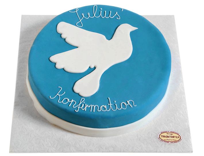 Konfirmationstorte mit weißer Taube auf Blau