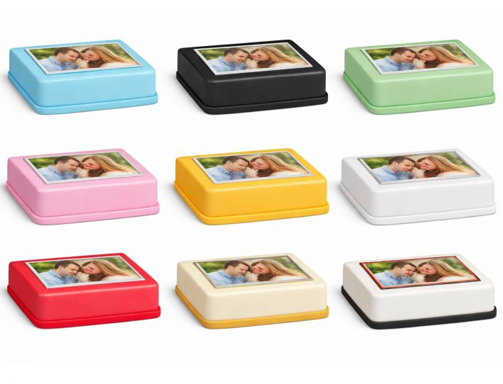 Rechteckige Fototorten in verschiedenen Überzugsfarben mit passender Bordüre als individuelle Fototorte für viele Anlässe