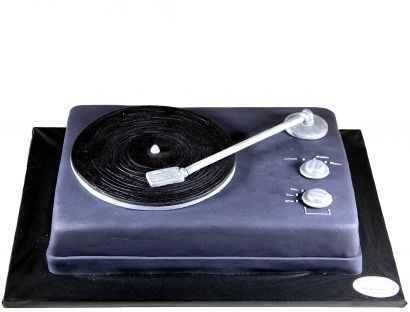 Authentische Plattenspieler-Torte