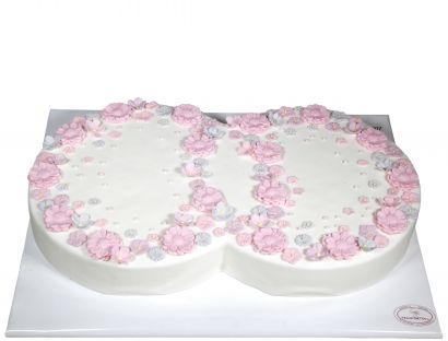 Blütentraum-Torte mit eleganter Verzierung