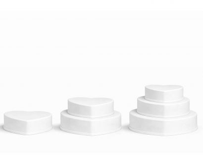 Herzförmige Tortenbasis mit 5 cm Höhe als flache Grundlage für eigene Dekorationen