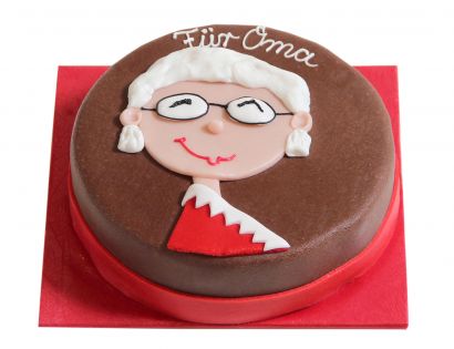Oma Torte mit braunem Überzug