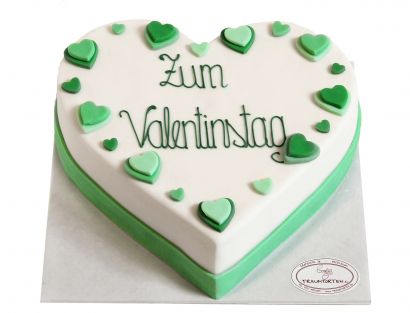 Valentinstag Herztorte in Weiß und Grün
