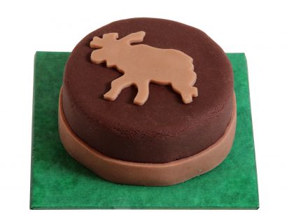 Wintertorte mit Elch-Silhouette